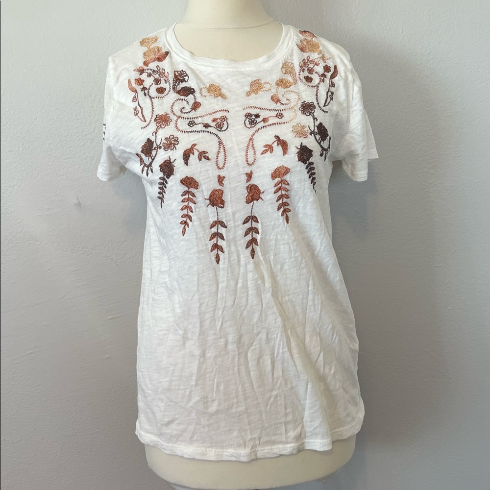 Lucky Brand Floral Embroidered Short Sleeve T-shirt